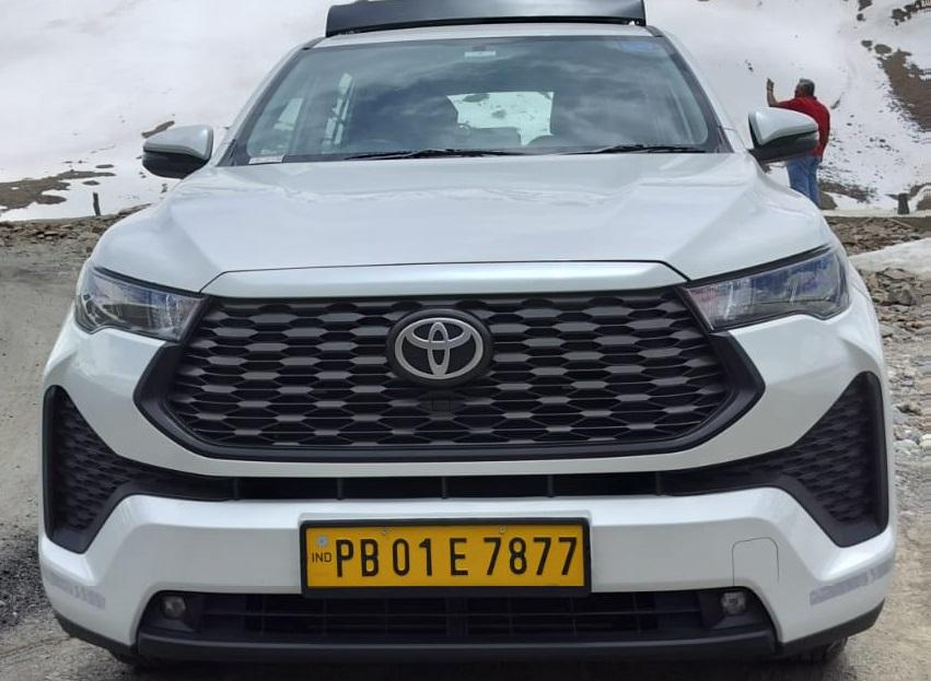 Innova Hycross